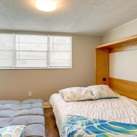 Pet-Friendly Gulfport Home Less Than 2 Mi To Beach Saint Petersburg Eksteriør billede