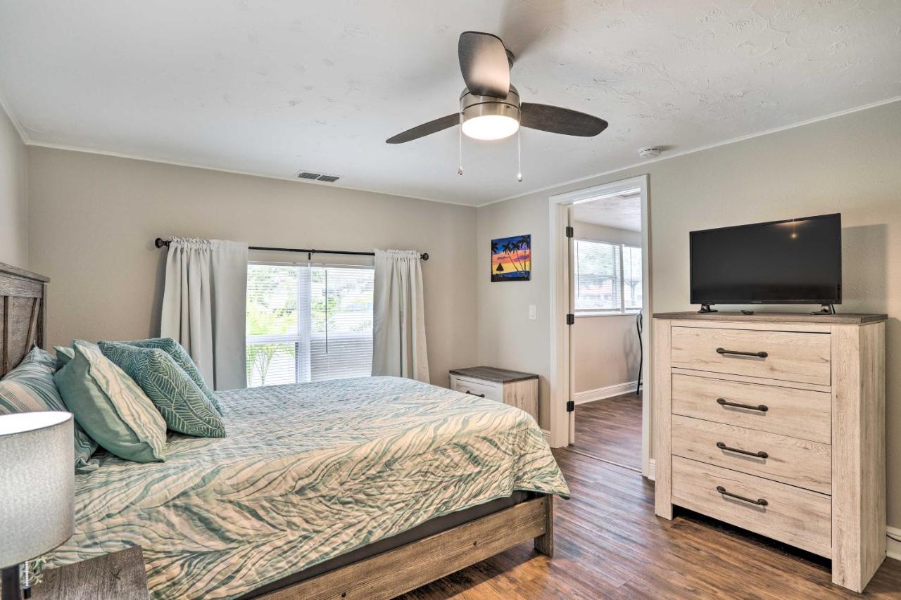 Pet-Friendly Gulfport Home Less Than 2 Mi To Beach Saint Petersburg Eksteriør billede