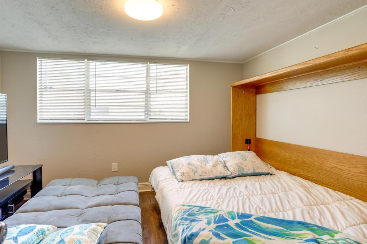 Pet-Friendly Gulfport Home Less Than 2 Mi To Beach Saint Petersburg Eksteriør billede