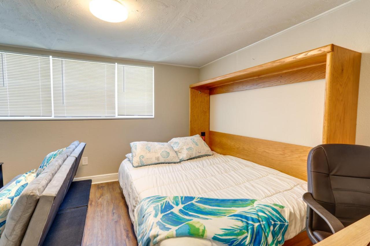 Pet-Friendly Gulfport Home Less Than 2 Mi To Beach Saint Petersburg Eksteriør billede